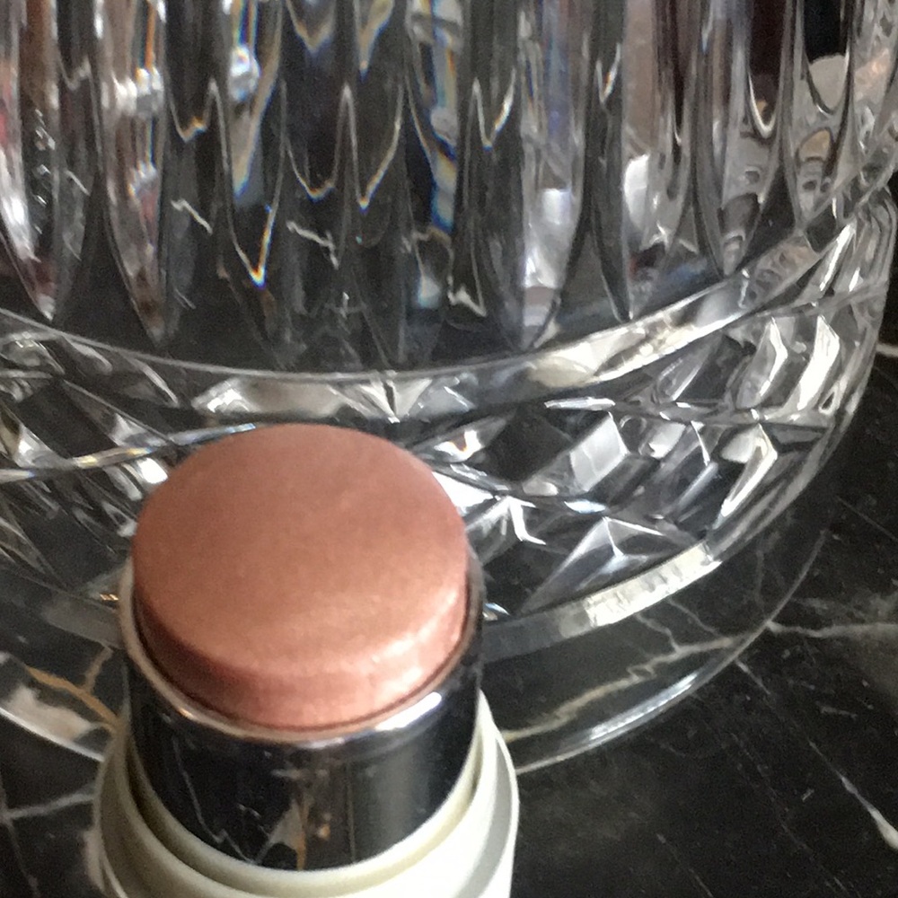 Beauty Bundle of 7 pieces: WonderSkin, Ilia, YSL, Mario - Picture 6 of 9